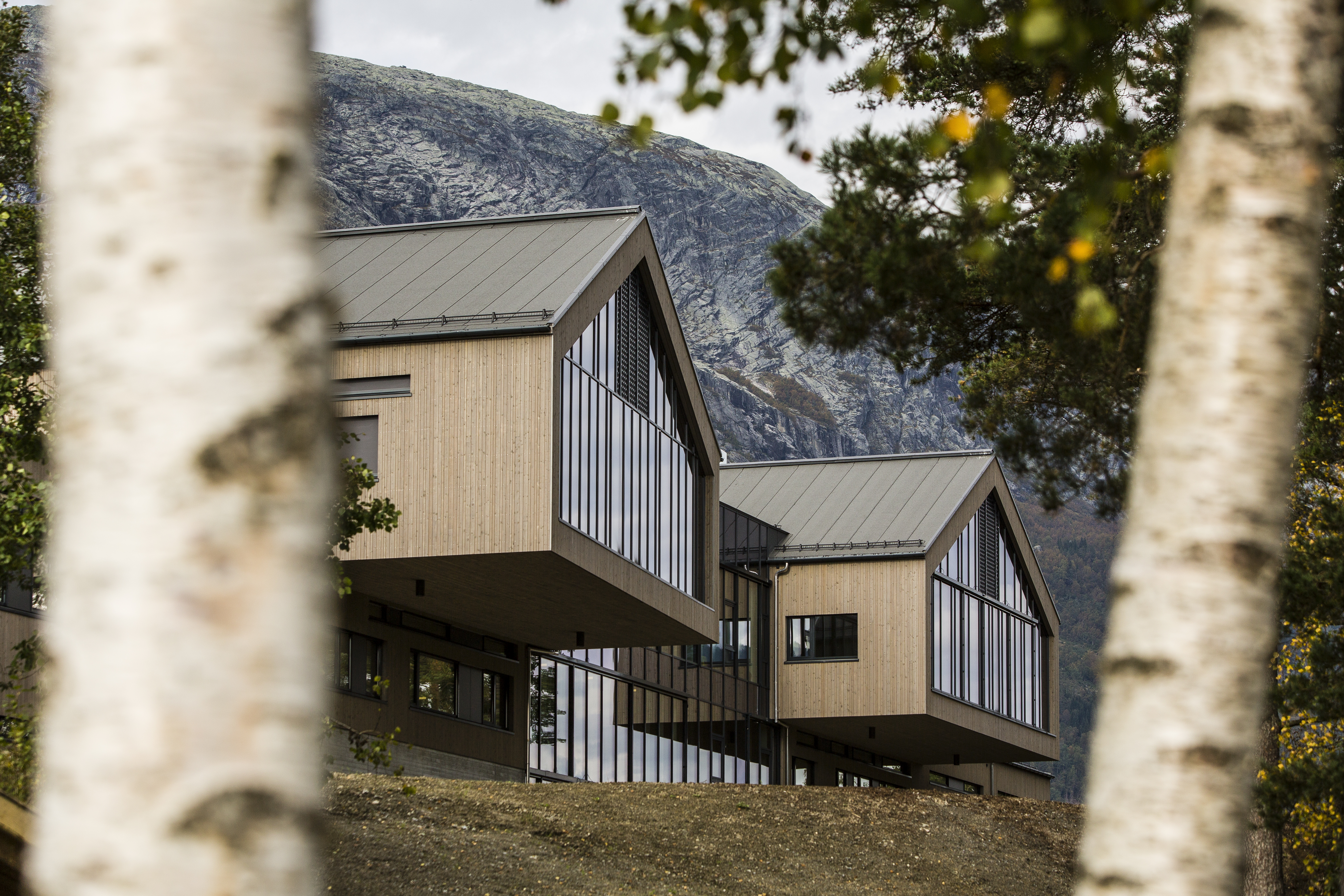 Voss Videregående Skole, Norge. AART architects og NORDIC - office of architecture. Foto: Kontraframe