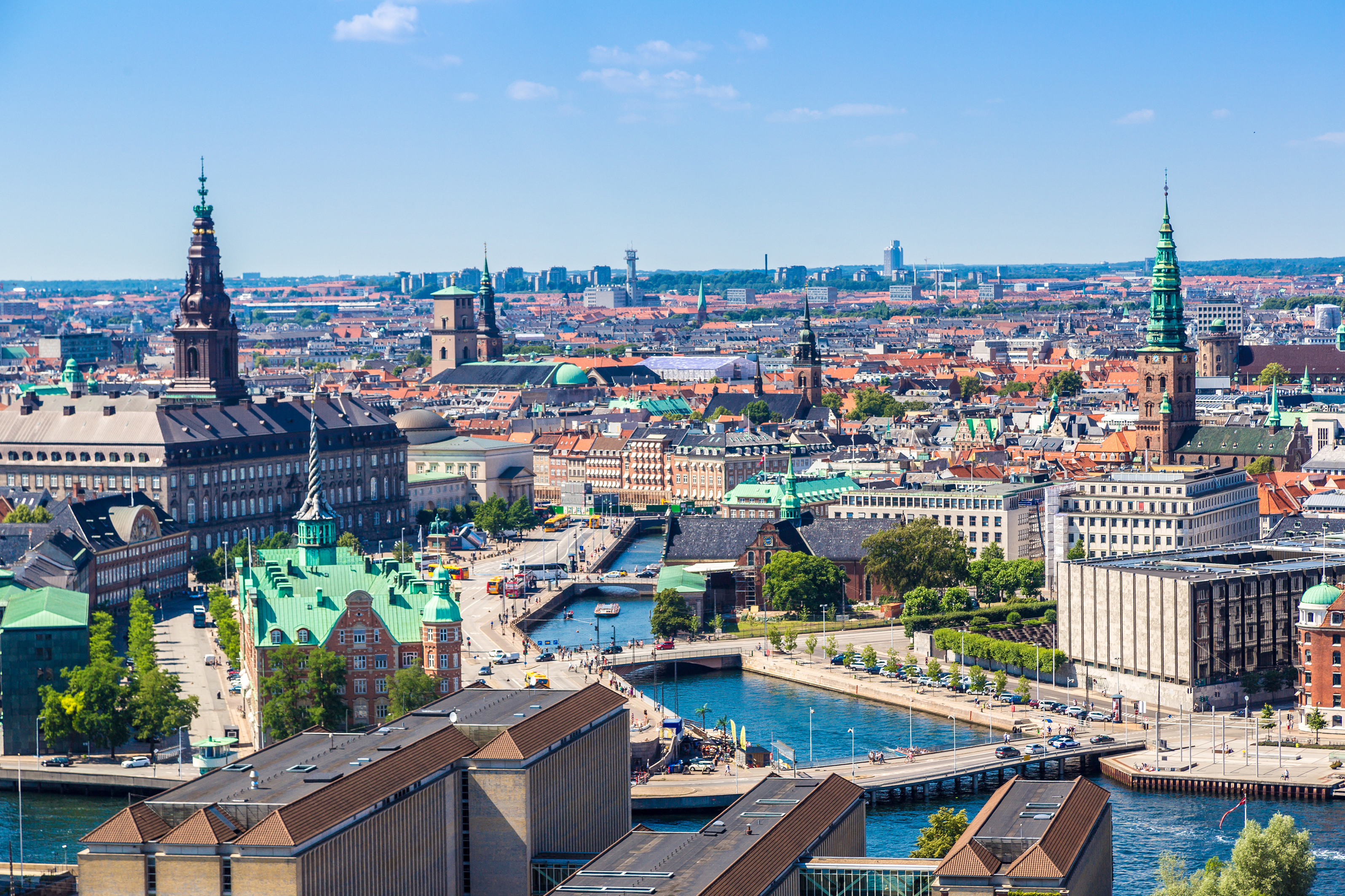 Luftfoto af Christiansborg og København. Shutterstock