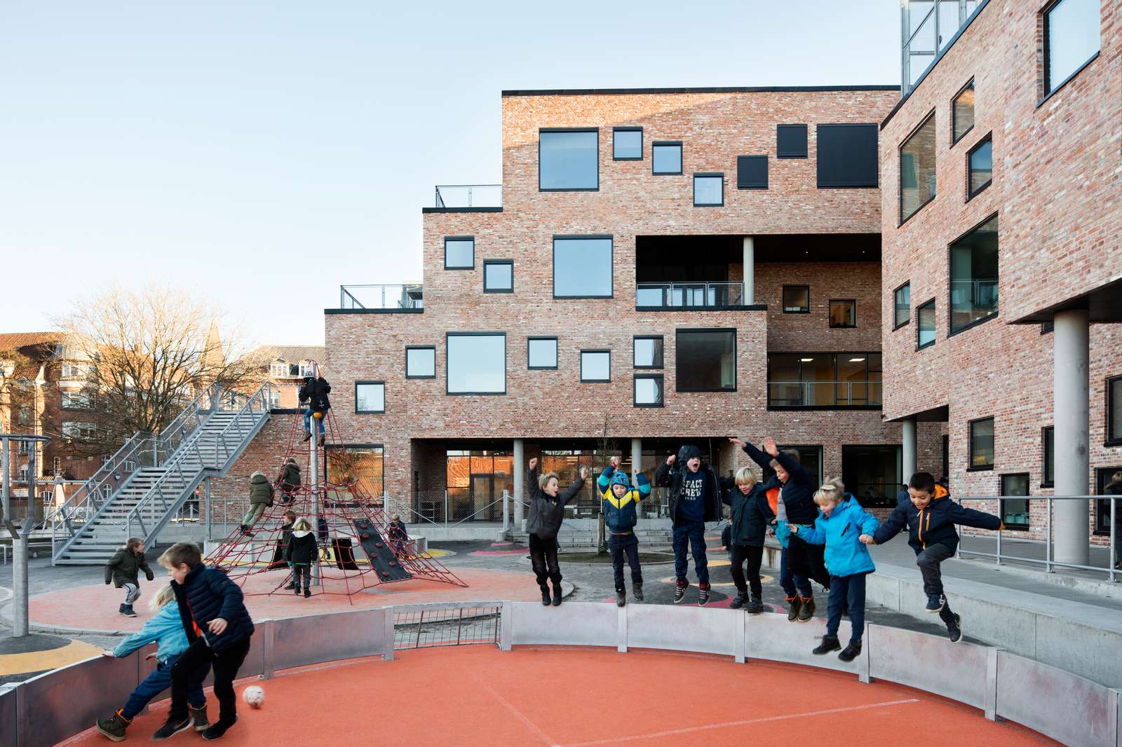 Foto af Frederiksbjerg Skole, Henning Larsen Architects. 