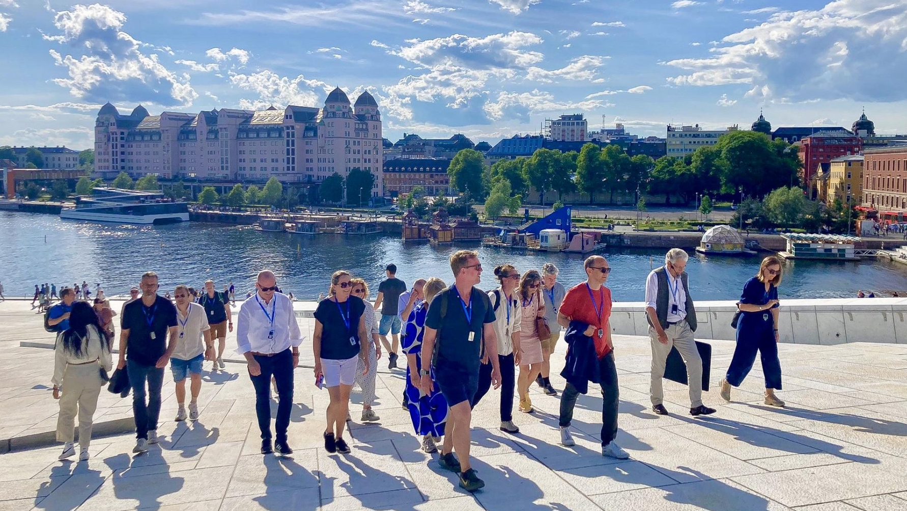 I efteruddannelsen i Strategisk Byledelse kommer kursisterne rundt i både ind- og udland for at lade sig inspirere. Her er et hold kommunaldirektører i Gent i Belgium. 