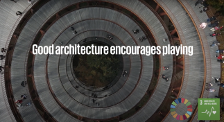 Video af arkitektur og opfordring til leg