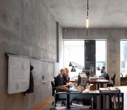 Kanonhuset der er designet af Entasis, blev vinderen af årets Store Arne. Kanonhuset af Entasis