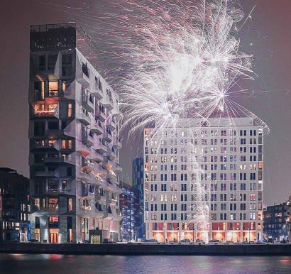 Nordhavnen i København med The Silo af COBE og Frihavnstårnet af Praksis Arkitekter i front. Foto fra Nordhavnen