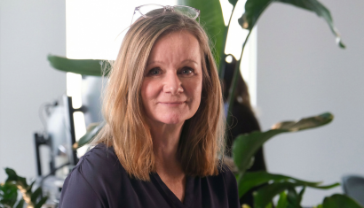 Dorte Alber er uddannet i idéhistorie og psykologi og har tidligere arbejdet hos Via University College, Aarhus Kommune og senest som chefkonsulent hos NERD Architects.